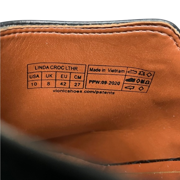 Vionic Linda Heeled Shortie Bootie Leather Shoes Croc Embossed Black Size 10 - Picture 16 of 16